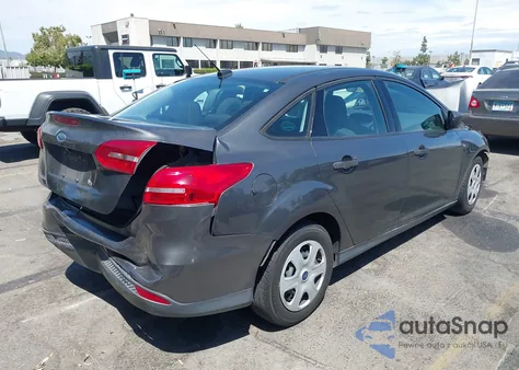 2016 Ford Focus S из США, поврежденный, VIN 1FADP3E26GL362194